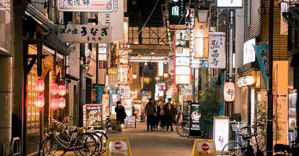 2018年农历十二月十七日出生女孩根据生辰八字取名，命好吗？